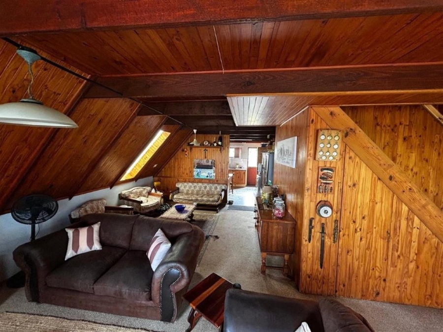 5 Bedroom Property for Sale in Stilbaai Wes Western Cape